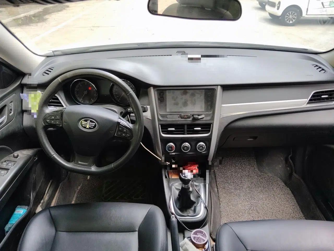 Used Bestune B30 2016 1.6L Manual Premium Edition — миниатюра 9