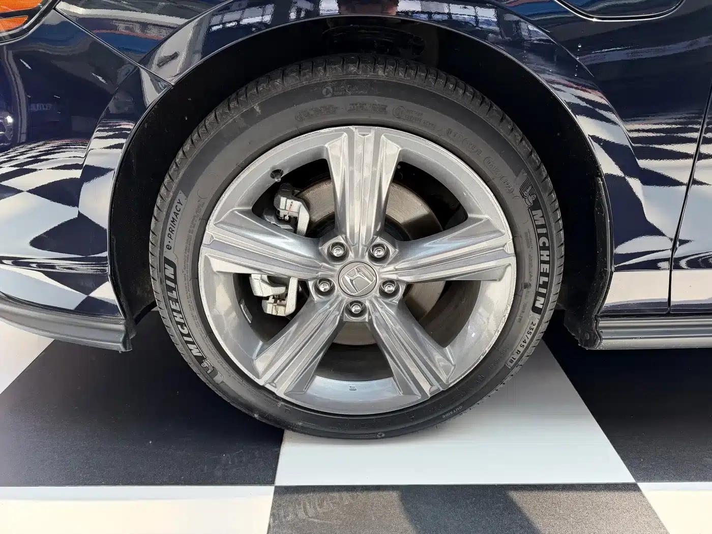 Accord PHEV 2023 2.0L e:PHEV Luxury Edition — миниатюра 4