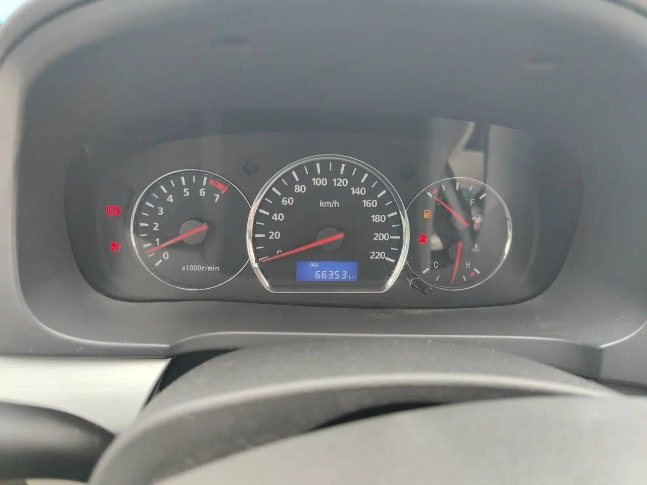 Used CHANGAN Alsvin V5 2012 1.5L Manual Sport Version China IV Standard — миниатюра 11