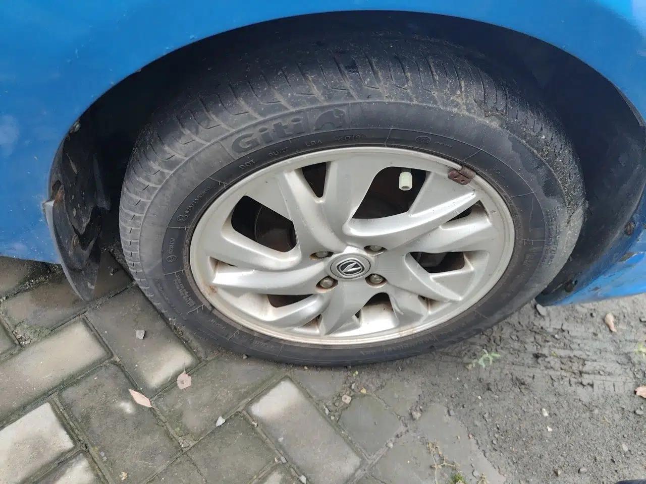 Used CHANGAN Alsvin V5 2012 1.5L Manual Sport Version China IV Standard — миниатюра 8