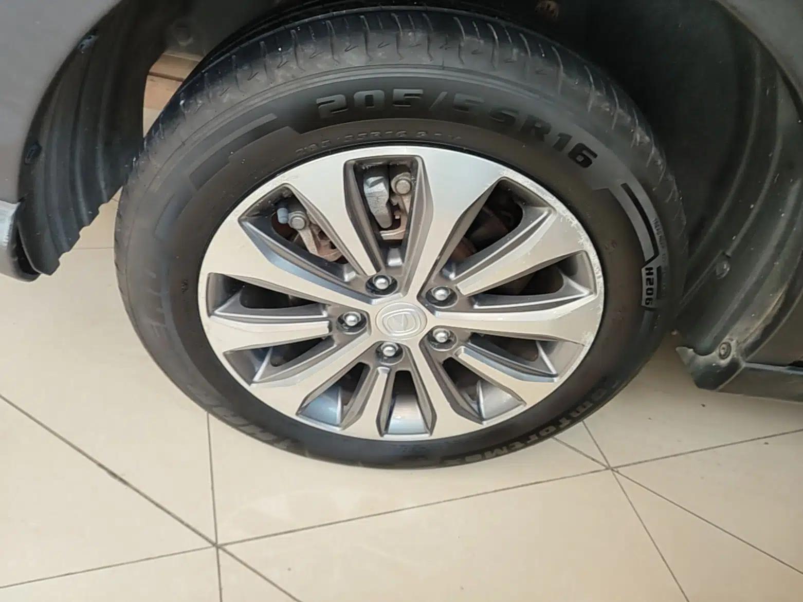 Used CHANGAN Lingxuan 2017 1.6L Manual Happiness Edition — миниатюра 11