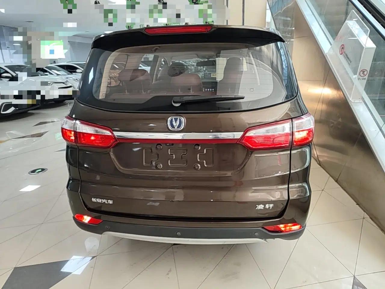 Used CHANGAN Lingxuan 2017 1.6L Manual Happiness Edition — миниатюра 5