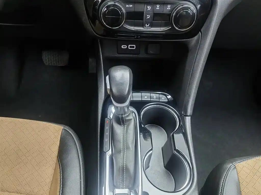 Encore GX 2020 20T CVT 2WD Luxury — миниатюра 13