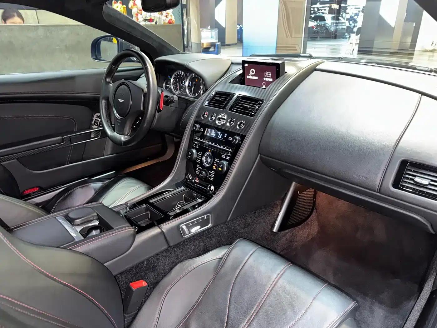 Aston Martin DB9 2014 6.0L Carbon Black Coupe — миниатюра 17