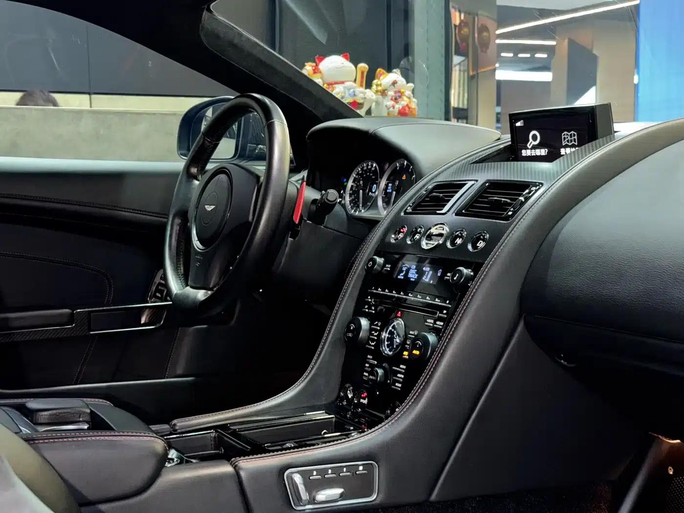 Aston Martin DB9 2014 6.0L Carbon Black Coupe — миниатюра 18