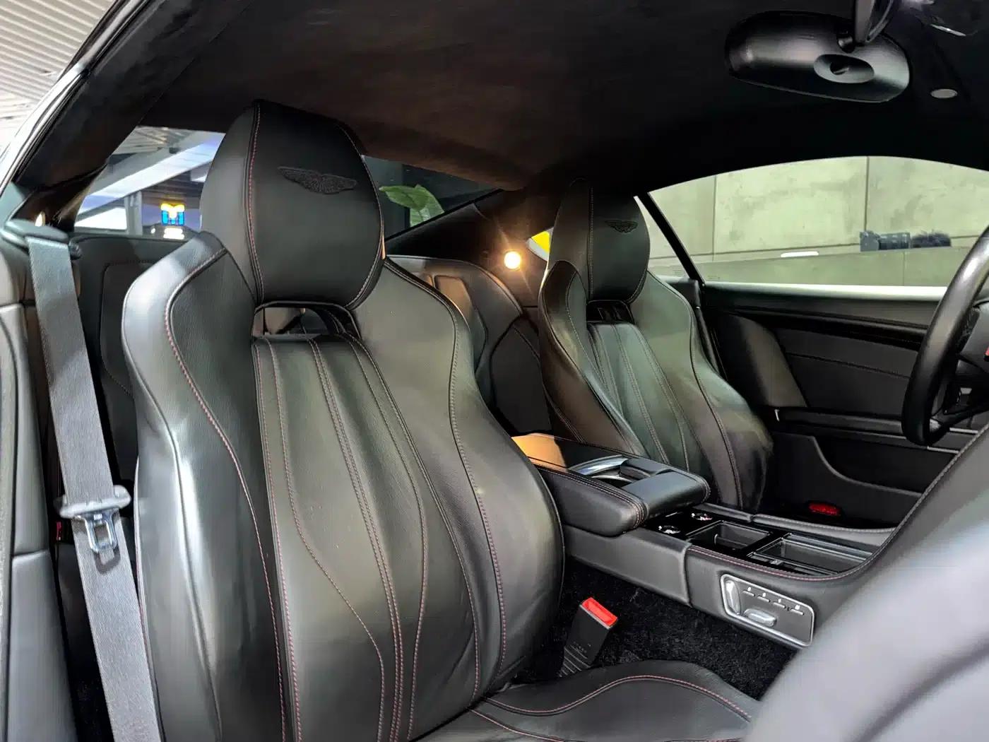 Aston Martin DB9 2014 6.0L Carbon Black Coupe — миниатюра 20