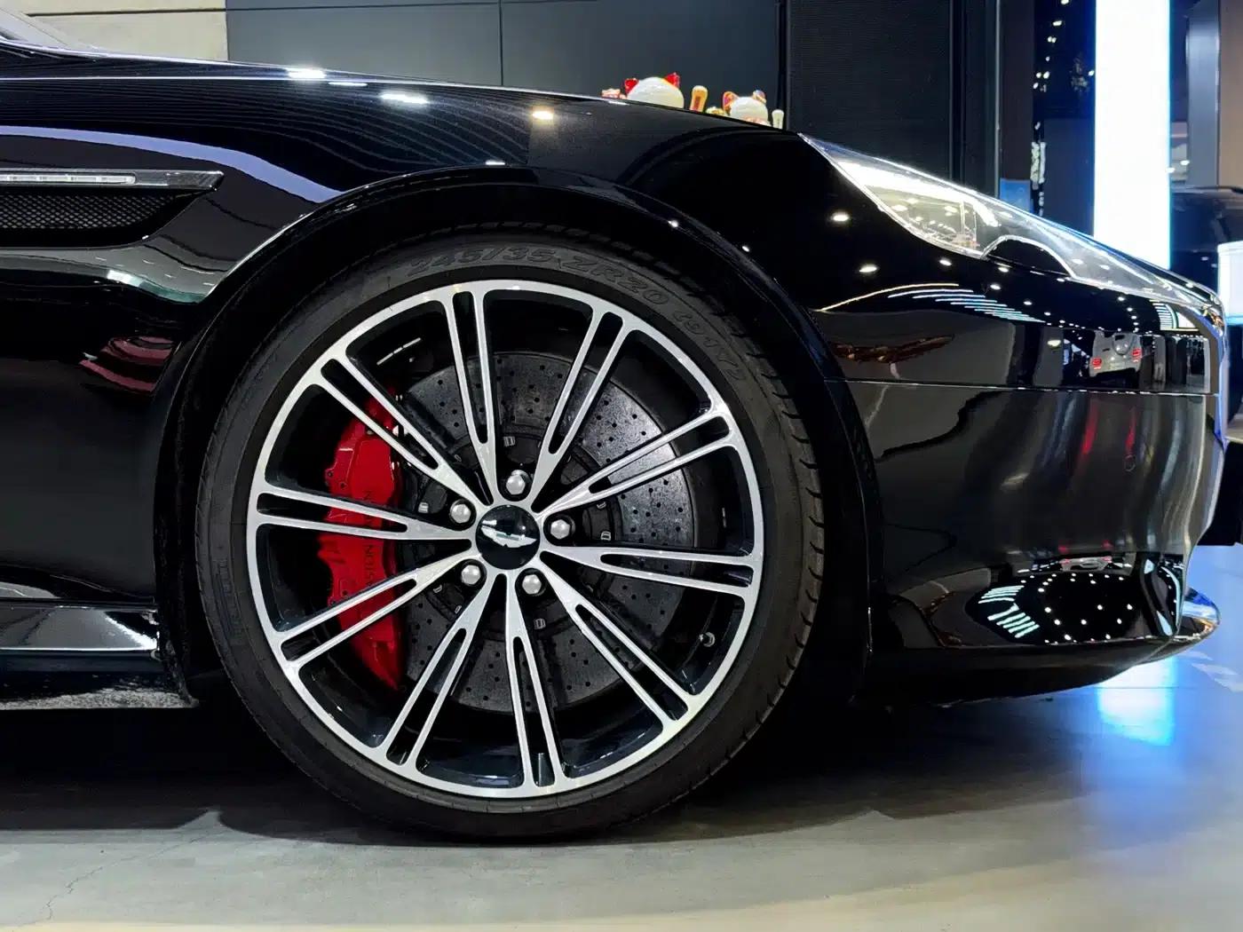 Aston Martin DB9 2014 6.0L Carbon Black Coupe — миниатюра 6