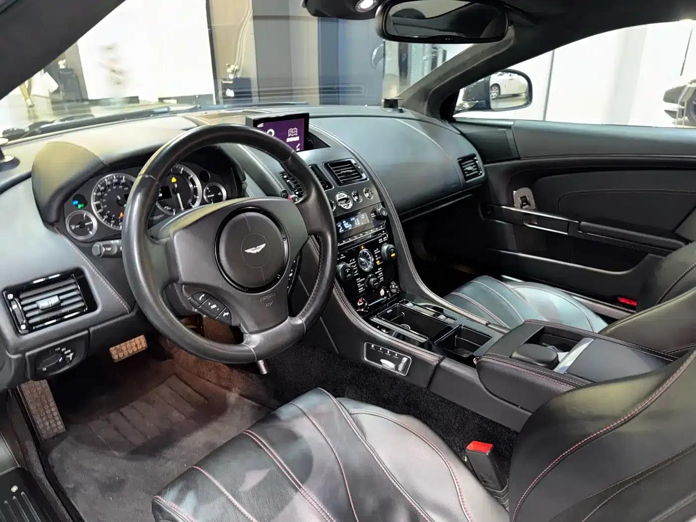 Aston Martin DB9 2014 6.0L Carbon Black Coupe — миниатюра 7