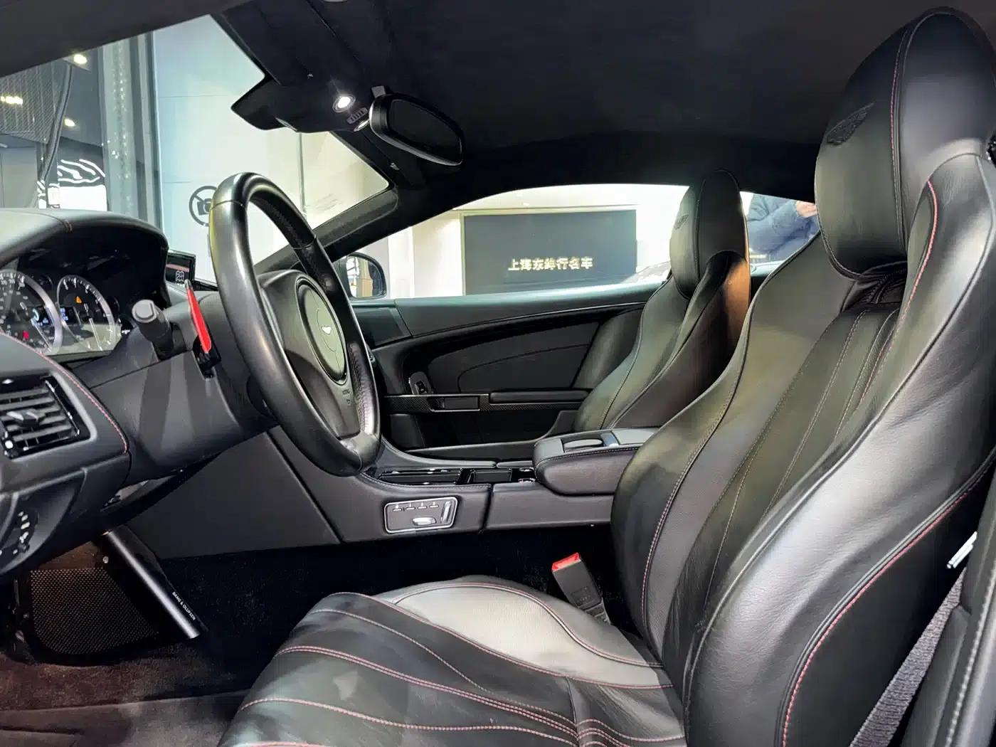 Aston Martin DB9 2014 6.0L Carbon Black Coupe — миниатюра 8