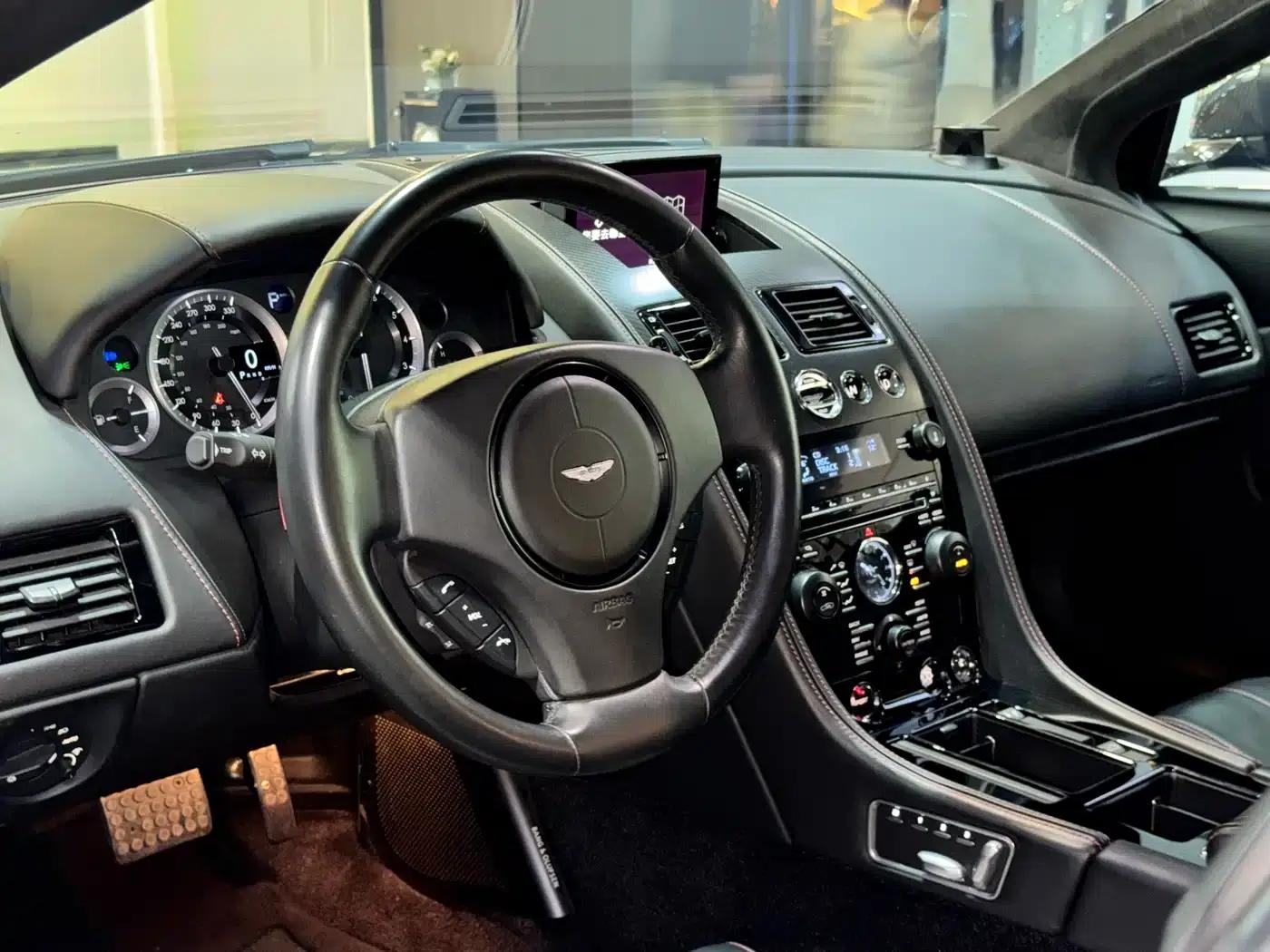 Aston Martin DB9 2014 6.0L Carbon Black Coupe — миниатюра 10