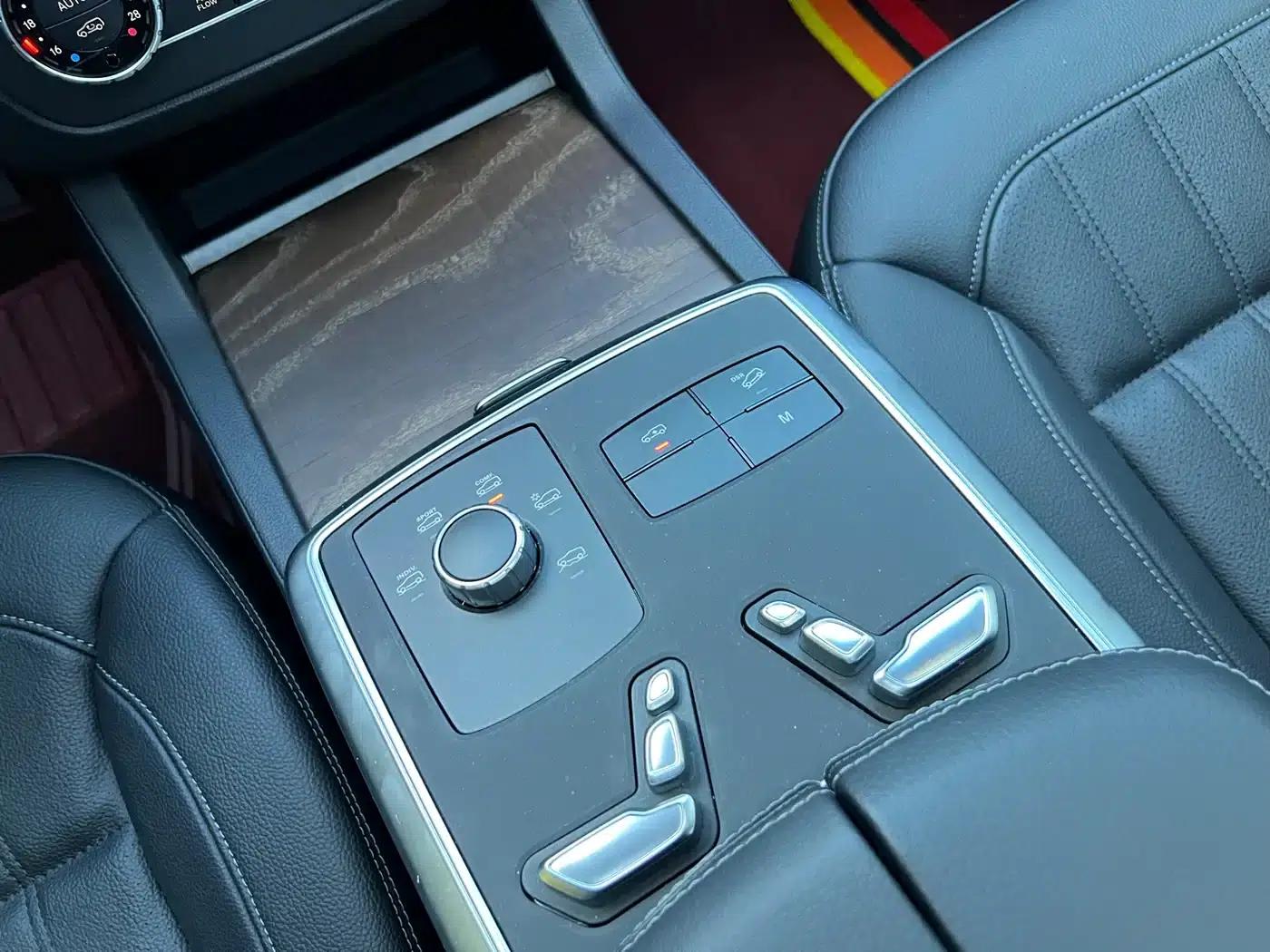 Beijing BJ90 2021 4.0T Premium Edition — миниатюра 19