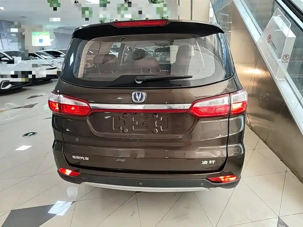 Lingxuan 2017 1.6L Manual Happiness Edition — миниатюра 6