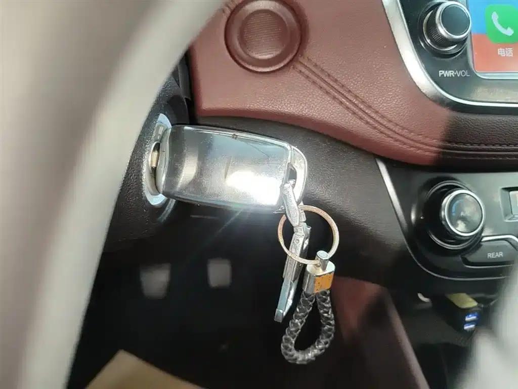 Lingxuan 2017 1.6L Manual Happiness Edition — миниатюра 9