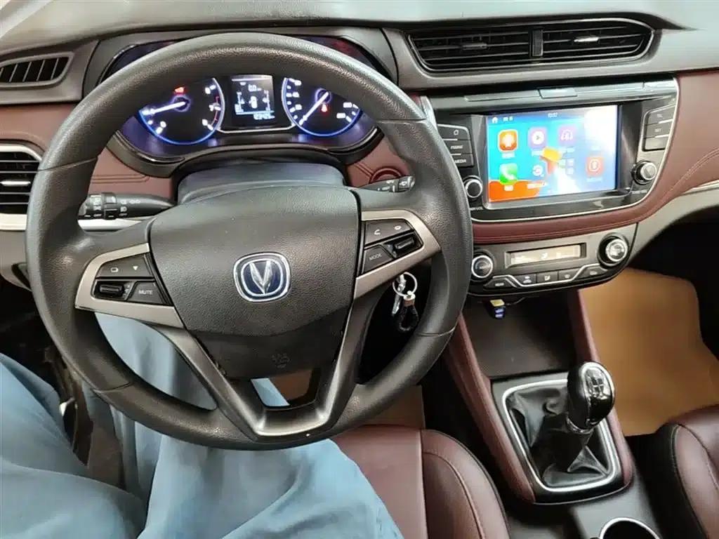 Lingxuan 2017 1.6L Manual Happiness Edition — миниатюра 10