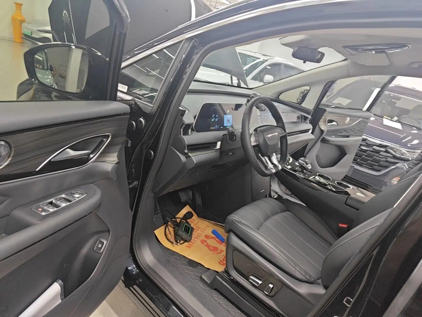 Used FORTHING Xinghai V9 2026 Model, More Enjoyment Series, 200km Comfort Edition — миниатюра 23