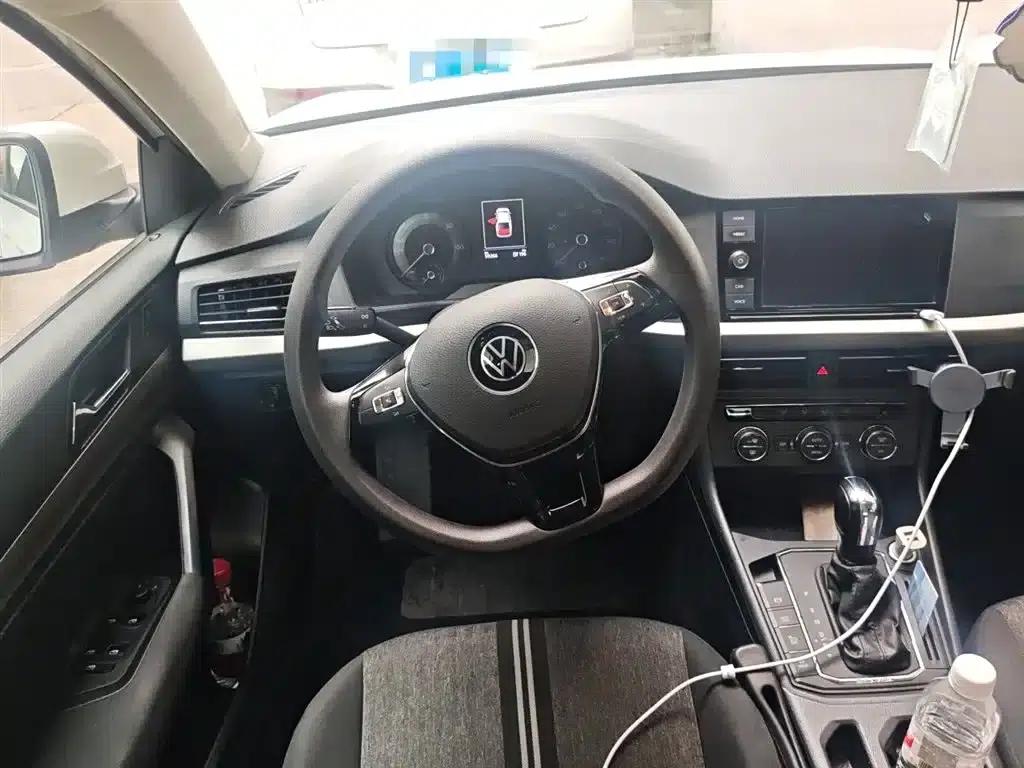 2019 Volkswagen Lavida EV Premium Edition — миниатюра 3