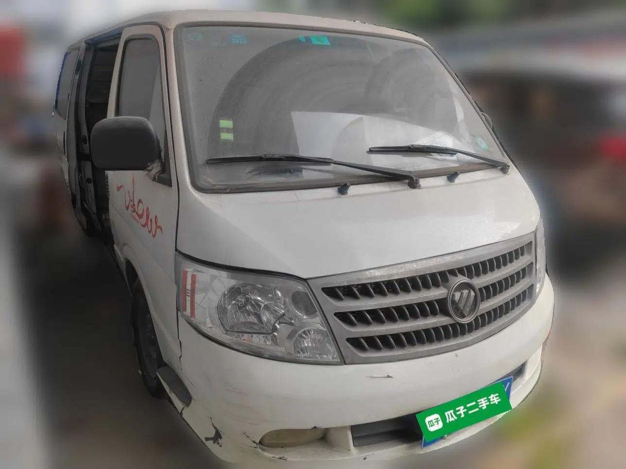 Used Foton Scenic 2016 2.0L Landscape Express Short Wheelbase Low-Roof Model 491EQ4A — миниатюра 3