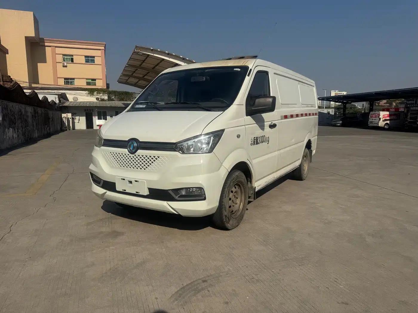 Yufeng EM26 2023 Standard Edition 41.472kWh Henan Lithium Power — миниатюра 1