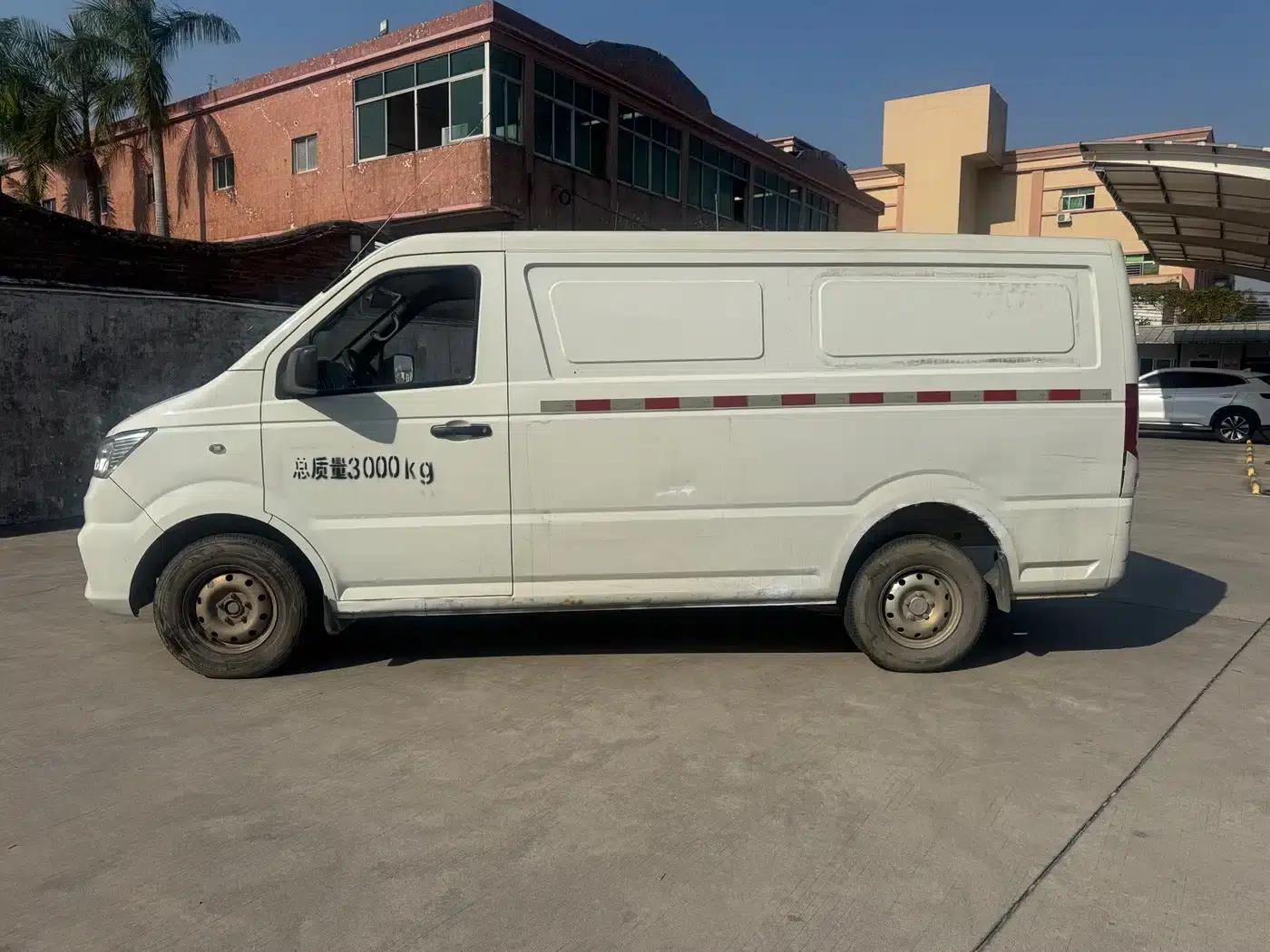 Yufeng EM26 2023 Standard Edition 41.472kWh Henan Lithium Power — миниатюра 11