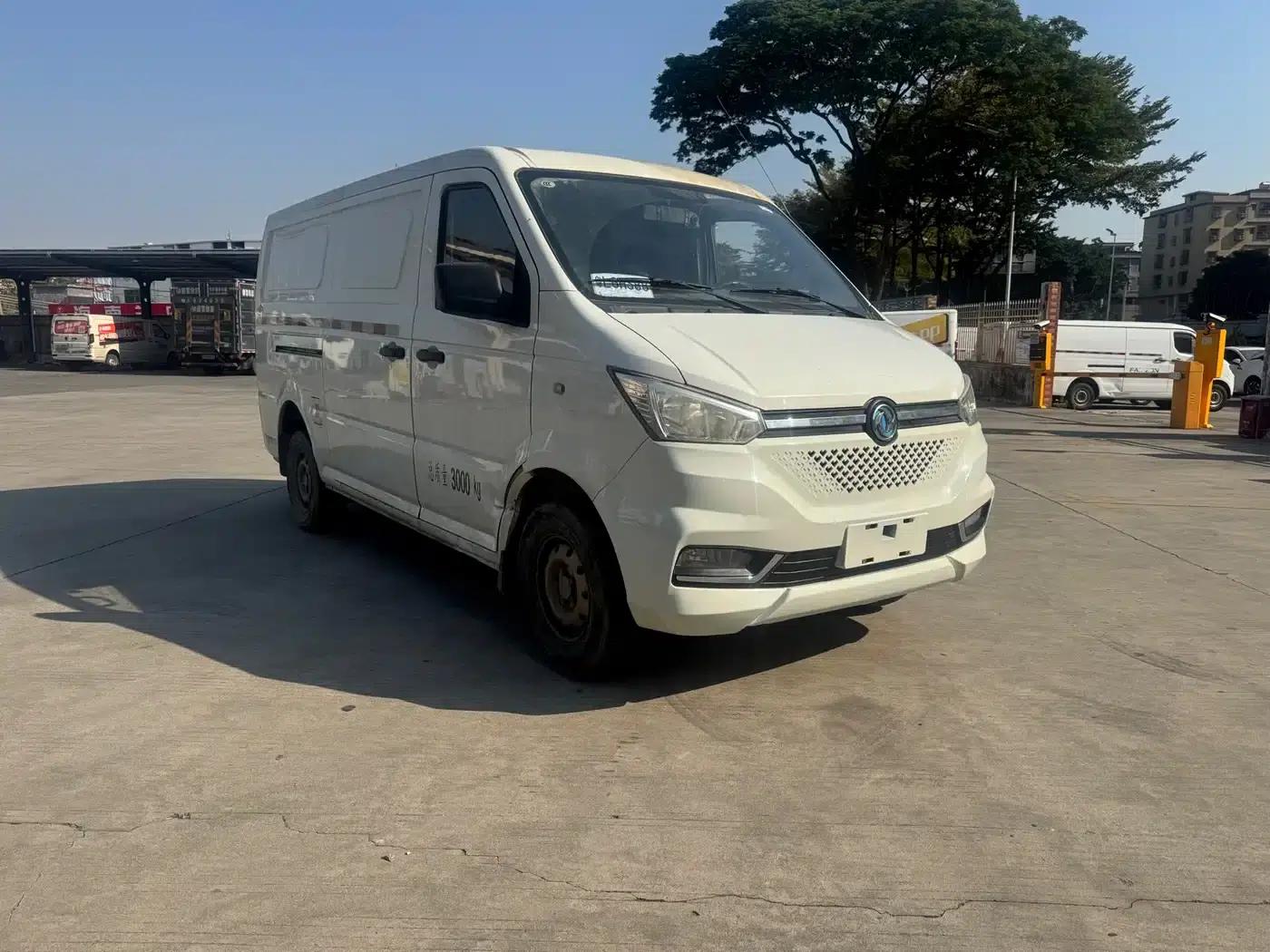 Yufeng EM26 2023 Standard Edition 41.472kWh Henan Lithium Power — миниатюра 3