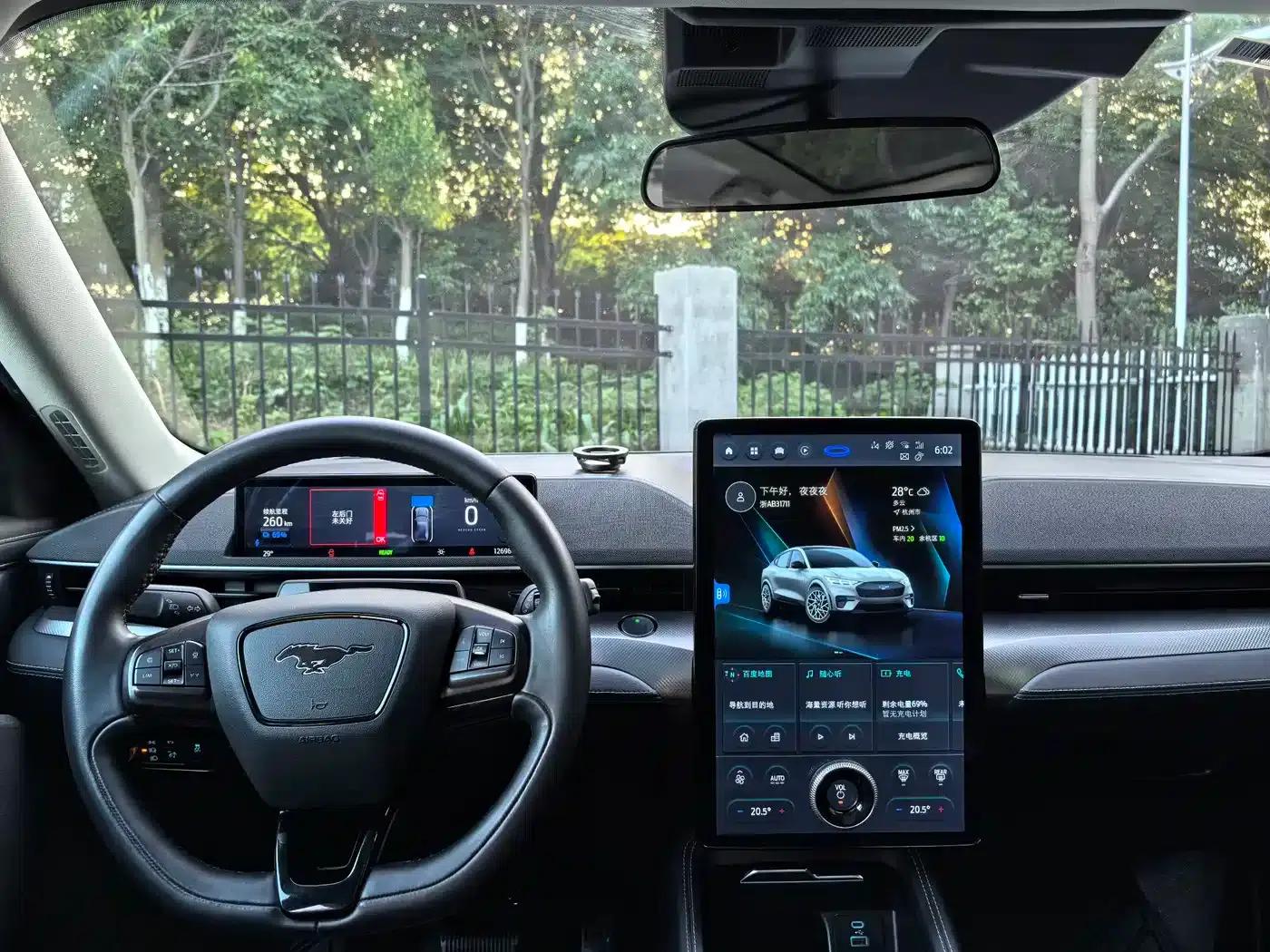 Ford Electric 2021 Model X Rear-Wheel Drive Standard Range — миниатюра 11