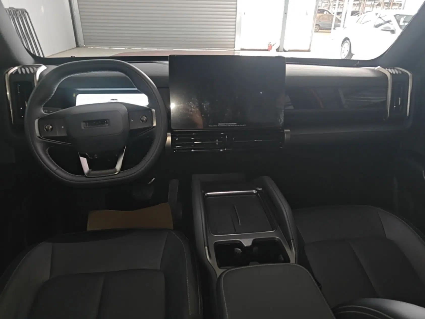 Used iCAR 03T 2024 520km Two-Wheel Drive Long-Range Version — миниатюра 12
