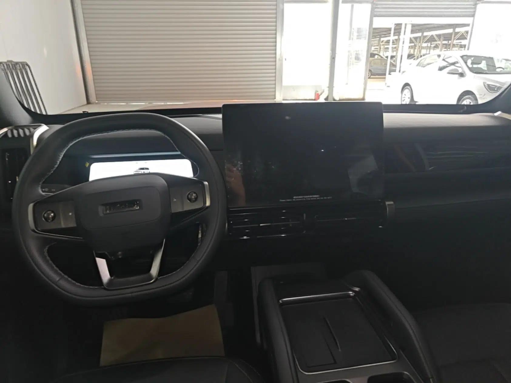 Used iCAR 03T 2024 520km Two-Wheel Drive Long-Range Version — миниатюра 16
