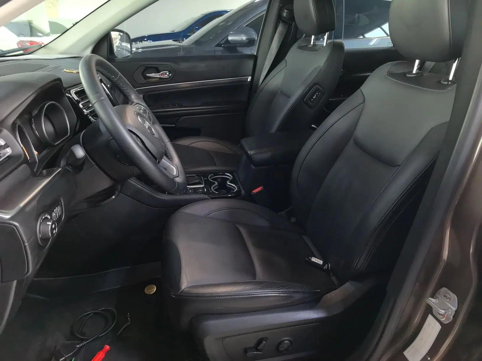 Used Jeep Commander 2018 2.0T Four-Wheel Drive Prestige Edition China V — миниатюра 17