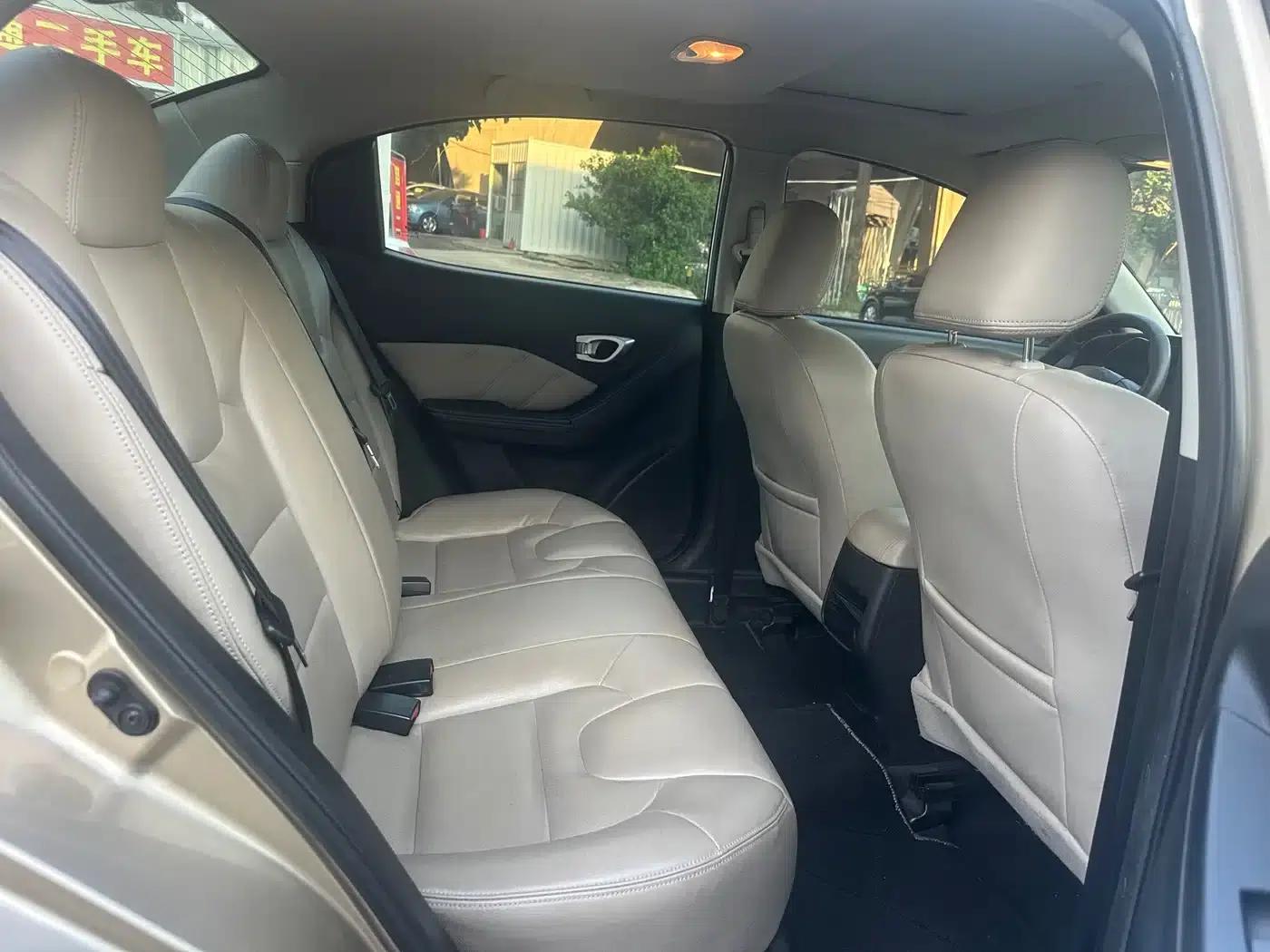 Trumpchi GA3S Vision 2014 1.6L Automatic Luxury ESP Edition — миниатюра 14