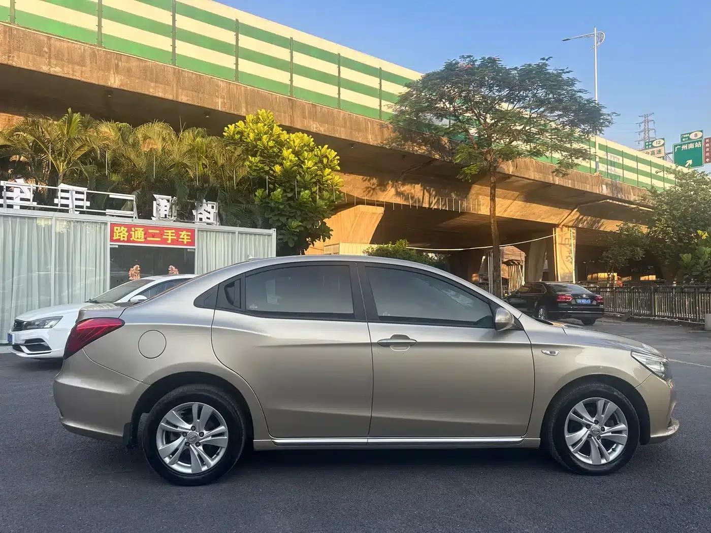 Trumpchi GA3S Vision 2014 1.6L Automatic Luxury ESP Edition — миниатюра 4