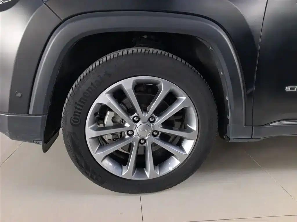 Commander 2018 2.0T 4WD Premium Edition (National V Emission Standard) — миниатюра 25