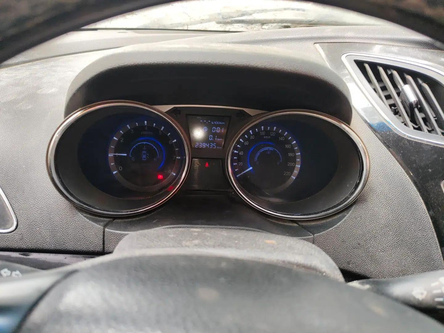 Used JAC Group Heyue 2012 1.5L Manual Luxury Version — миниатюра 11