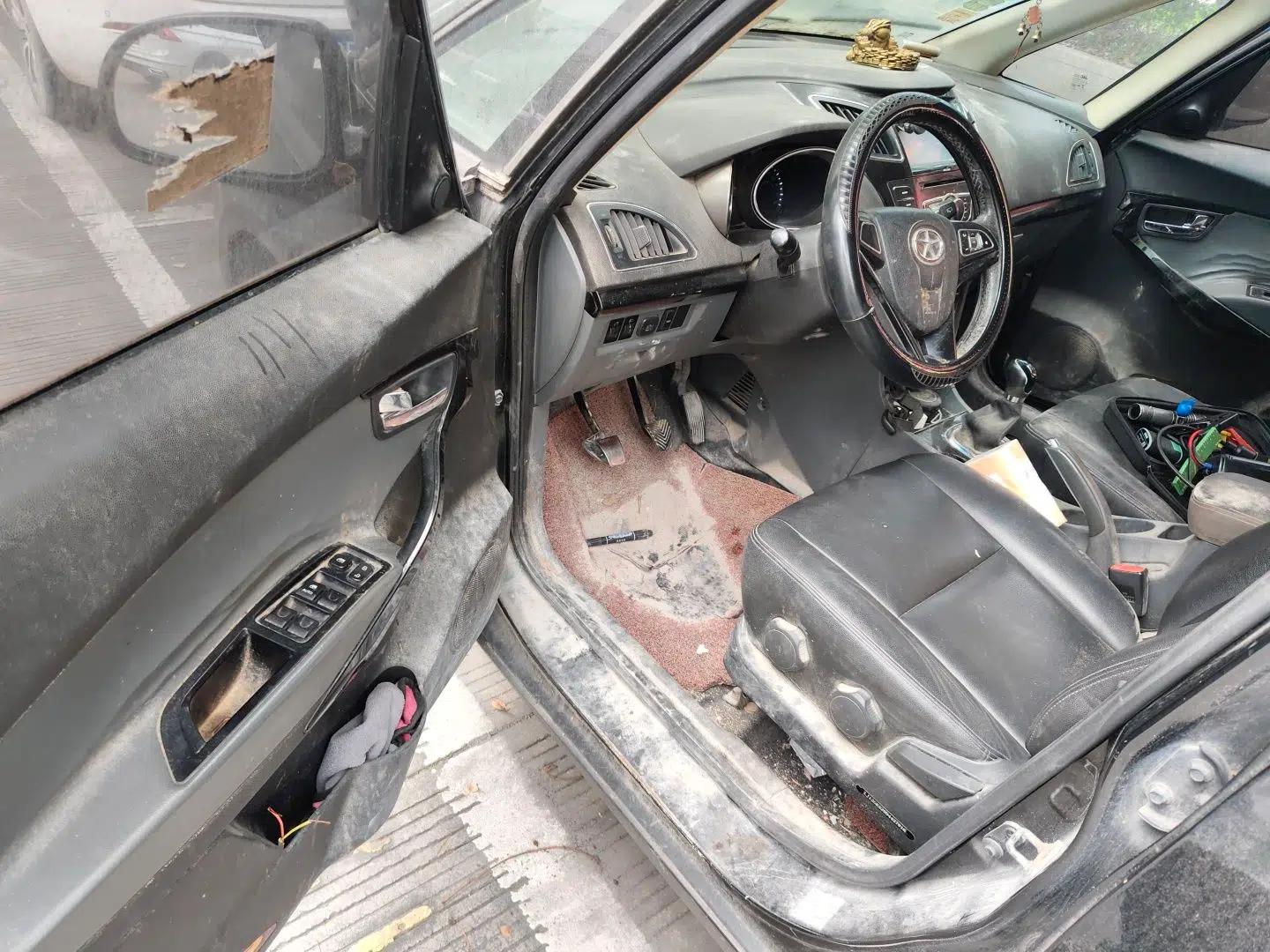 Used JAC Group Heyue 2012 1.5L Manual Luxury Version — миниатюра 16
