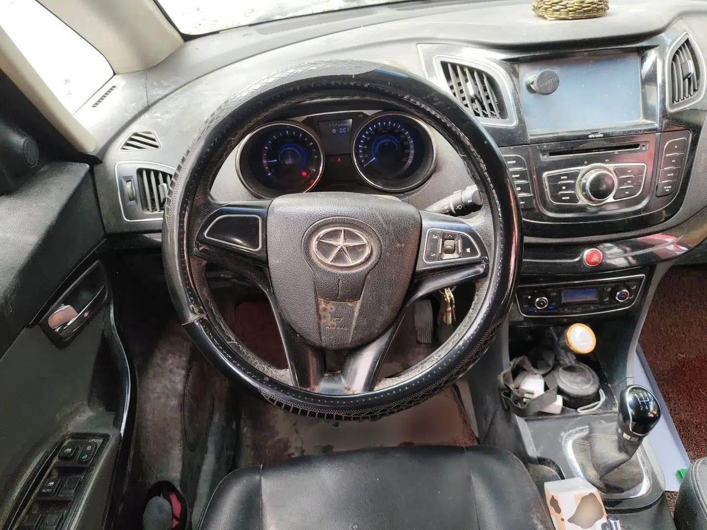 Used JAC Group Heyue 2012 1.5L Manual Luxury Version — миниатюра 10