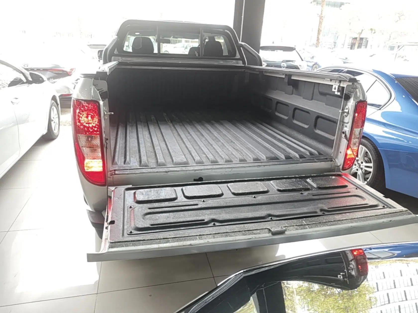 Used JMC Yuhu 7 2023 2.0T Automatic Diesel 4x4 Comfort Edition with Long Wheelbase and Flat-Floor Cargo Bed — миниатюра 27