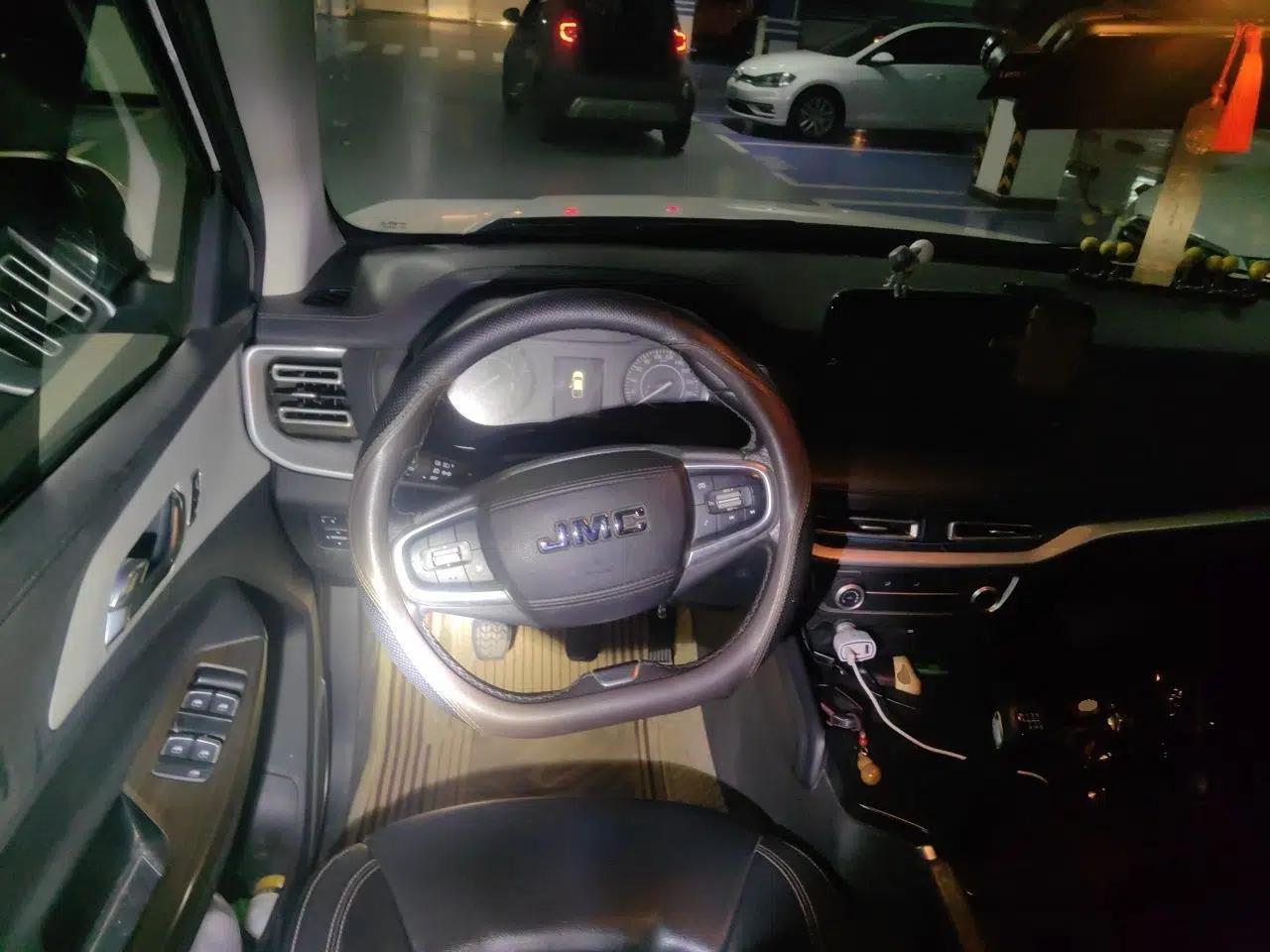 Used JMC Yuhu 7 2022 2.0T Manual Diesel 4x4 Comfort Version Standard Wheelbase — миниатюра 10