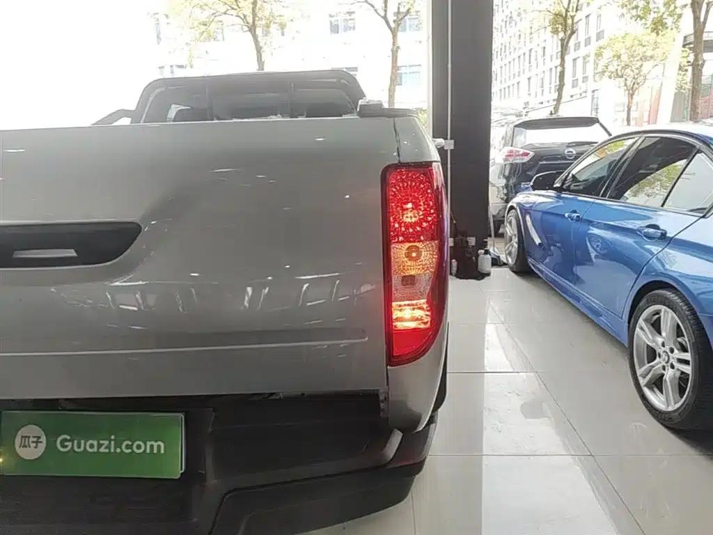 Yuhu 7 2023 2.0T Automatic Diesel 4WD Comfort Edition Long Wheelbase Flatbed Cargo Box — миниатюра 8