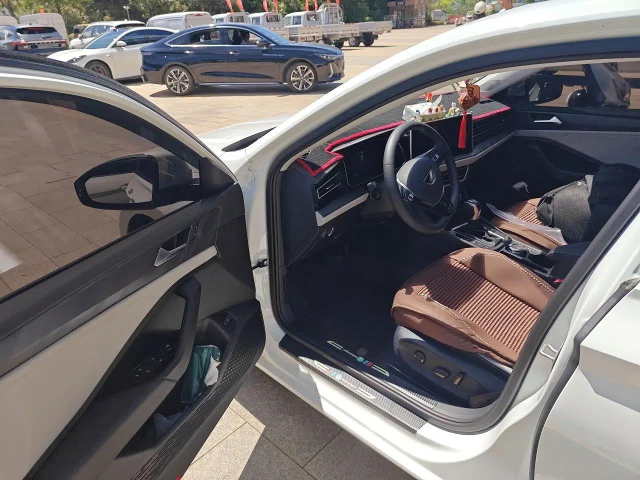 Used Jetta VA7 2025 1.4T First-Come First-Served Edition — миниатюра 16