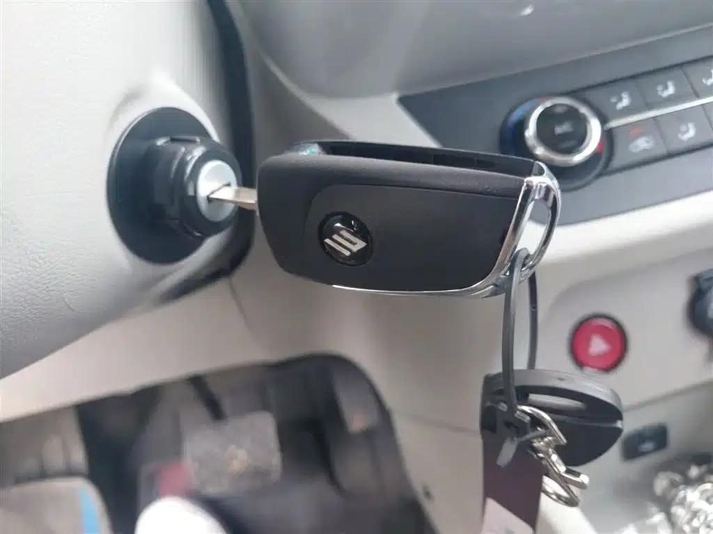 Yizhi EV2 2024 Model 201km Luxury — миниатюра 17
