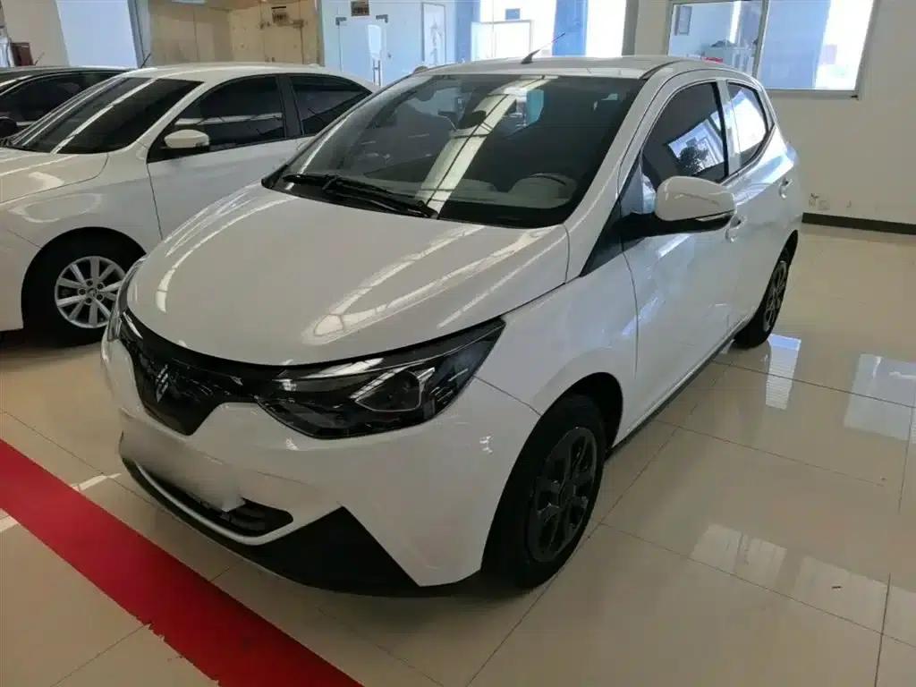 Yizhi EV2 2023 Auspicious Edition 201km Comfort Model — миниатюра 2