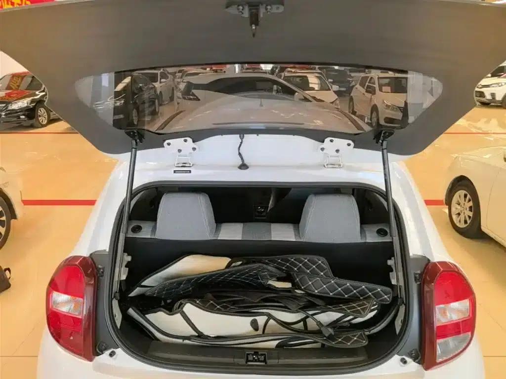 Yizhi EV2 2023 Auspicious Edition 201km Comfort Model — миниатюра 19