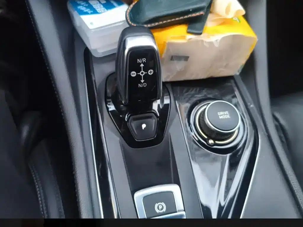 Lynk & Co 03 PHEV 2019 1.5T Pro — миниатюра 13