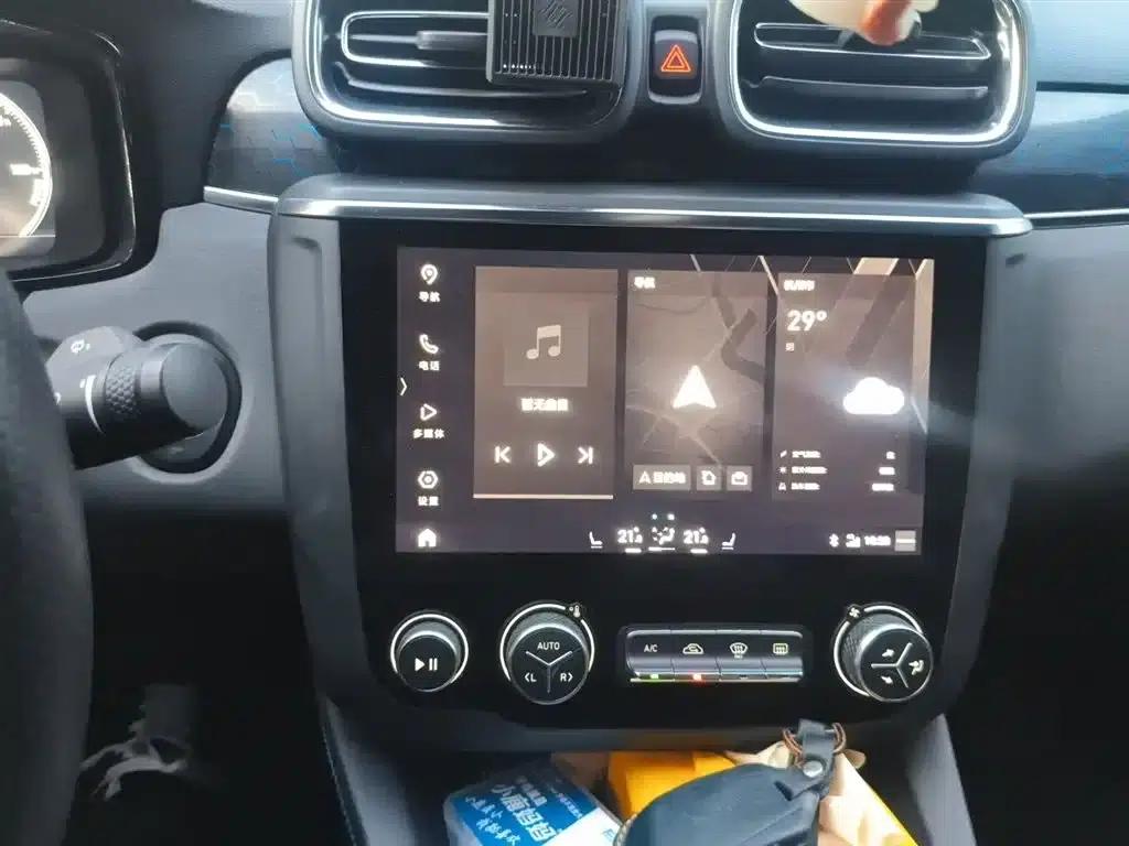 Lynk & Co 03 PHEV 2019 1.5T Pro — миниатюра 6
