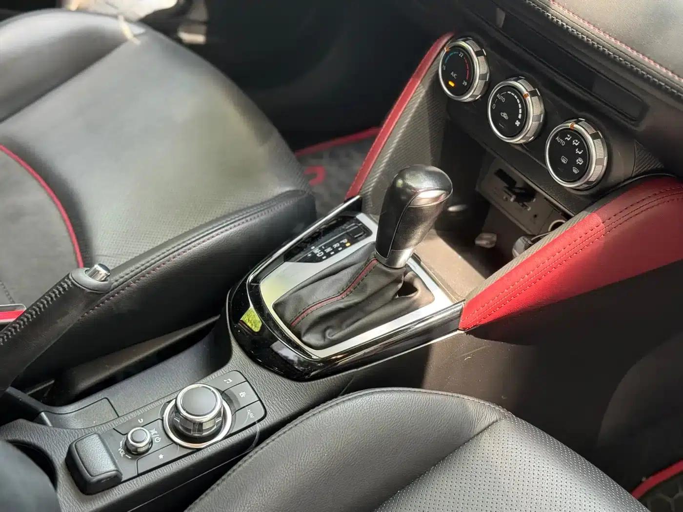 Mazda CX-3 2018 2.0L Automatic Premium — миниатюра 15