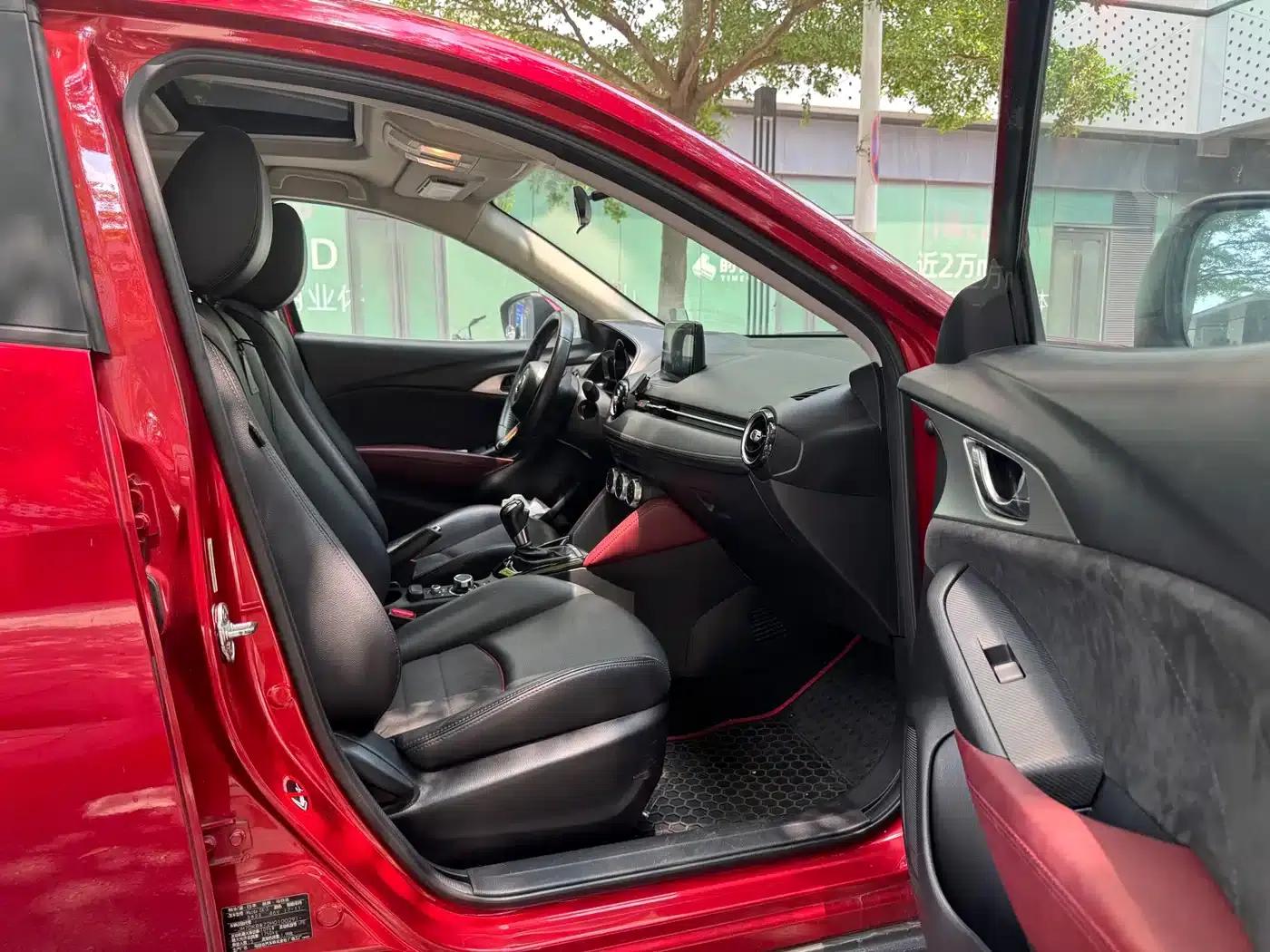 Mazda CX-3 2018 2.0L Automatic Premium — миниатюра 9