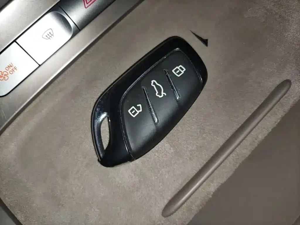 MG ES5 2025 525max Rear-Wheel Drive Intelligent Driving Edition — миниатюра 9