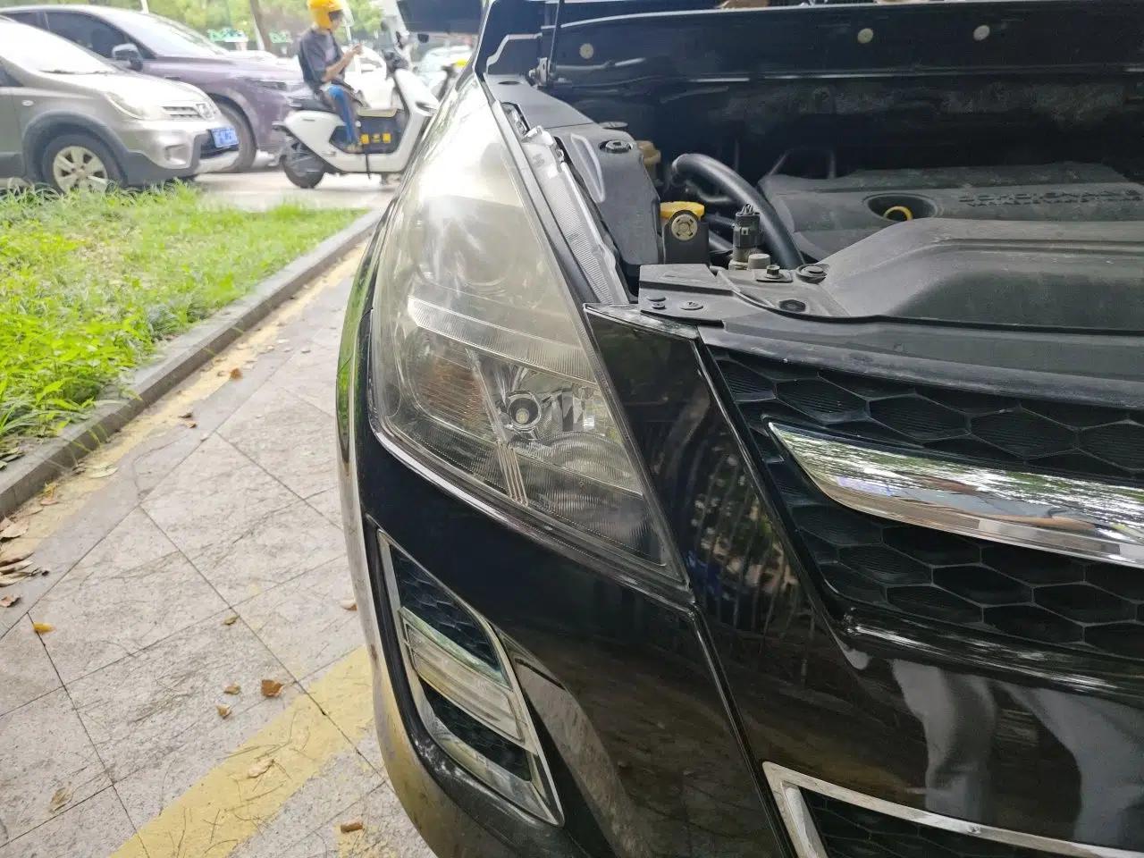 Used Mazda 8 2015 2.5L Ultimate Edition — миниатюра 7
