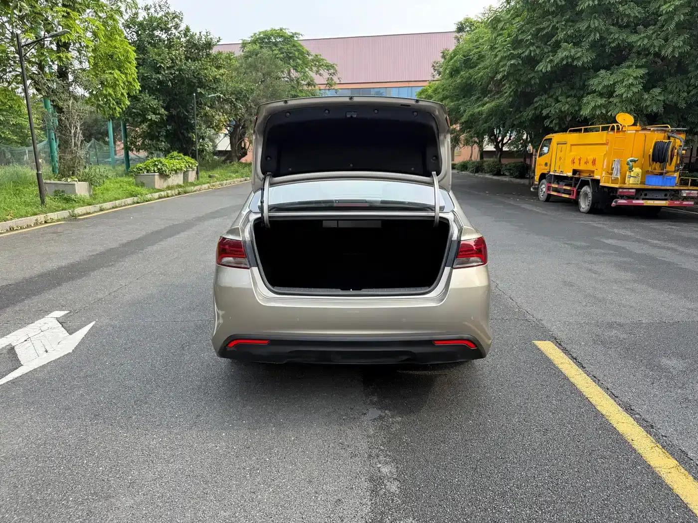 K5 2017 1.8L Automatic GLS — миниатюра 13
