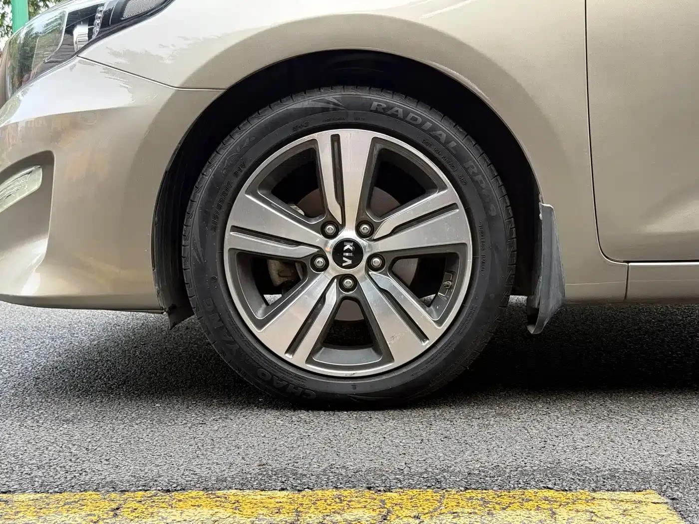 K5 2017 1.8L Automatic GLS — миниатюра 18