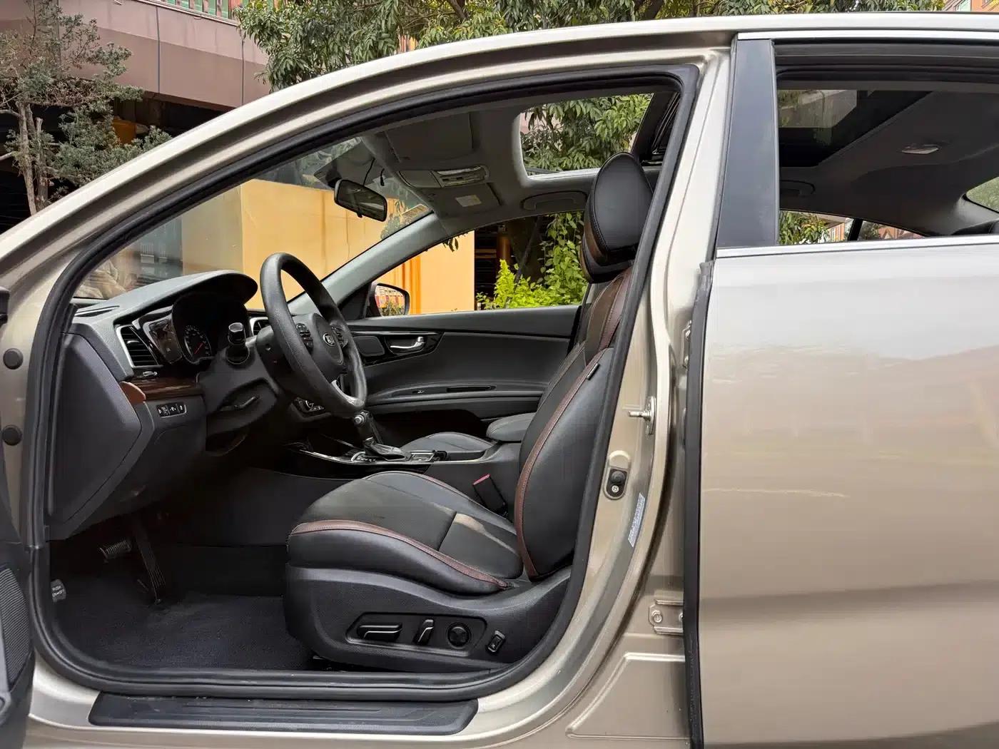 K5 2017 1.8L Automatic GLS — миниатюра 6